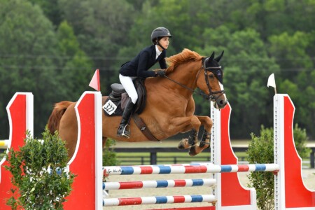 Katerina Coello and Manhattan (owned by Hazelbrook Farms) had 5 clear rounds over the
course of the weekend.